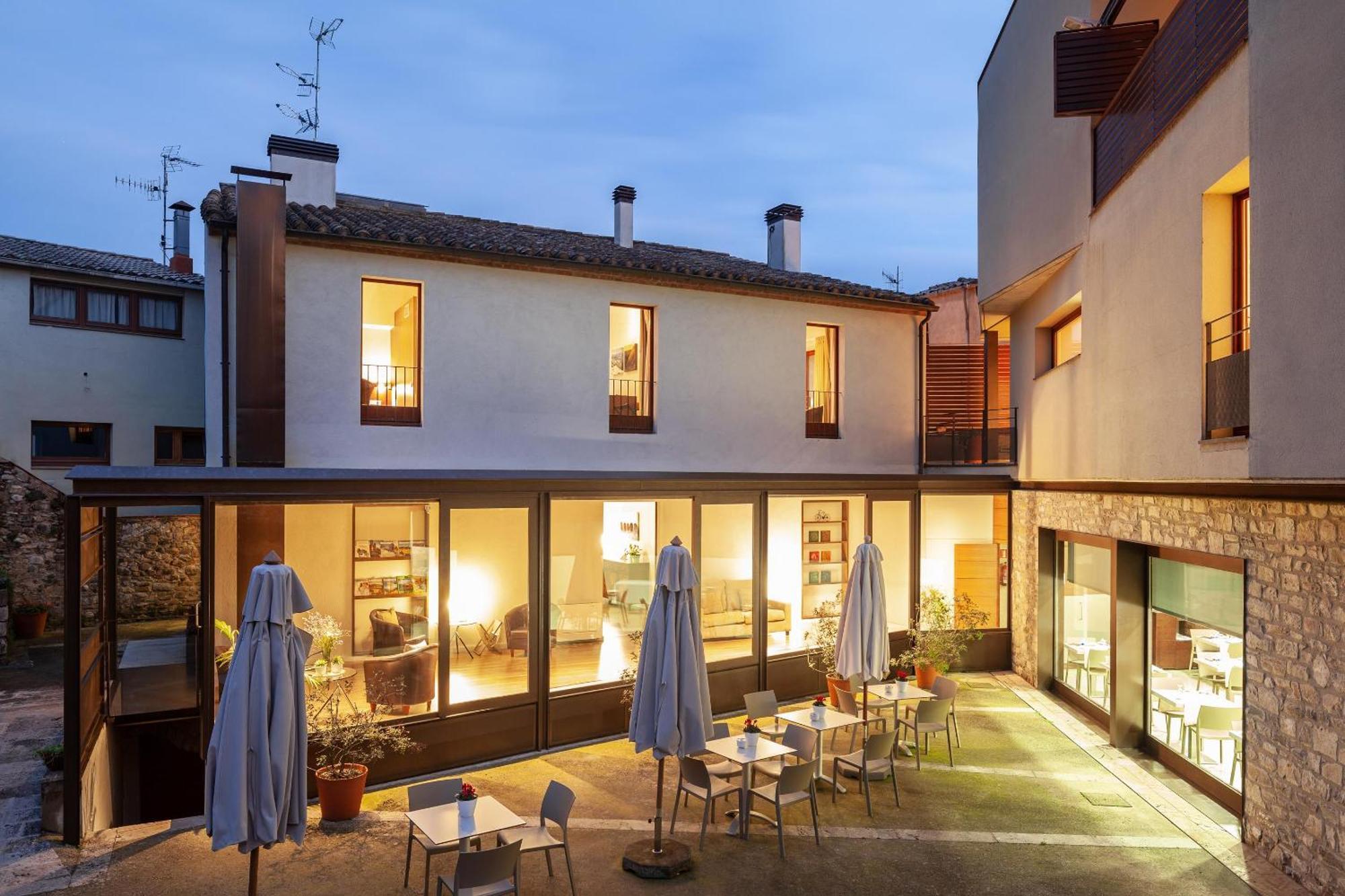 Casa Marcial (Adults Only) Hotel Besalu Ngoại thất bức ảnh